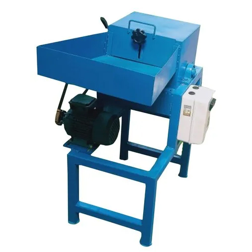 Coconut Copra Cutting Machine