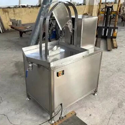 Tender Coconut Cuttier Machine