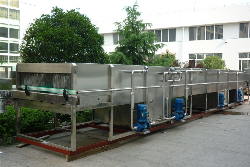 continuous spraying sterilizer view